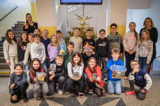 🎄 Ve všem tom předvánočním shonu jsme si našli čas na milou povinnost – předání her z Olohraní. Tentokrát hry putovaly do...