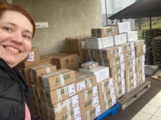 Dneska jsme odeslali asi 150 balíků a balíčků s Orlojem - ať už těm, kteří si u nás hru předobjednali, tak do vašich...